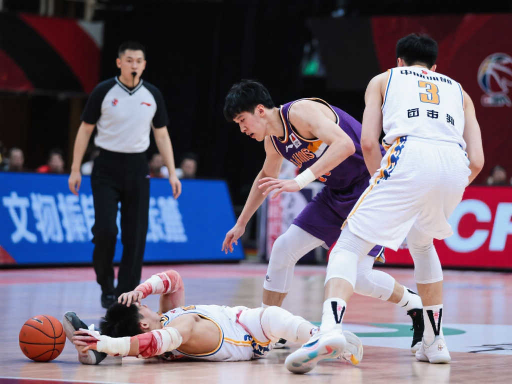 作为中国足 作为中国足